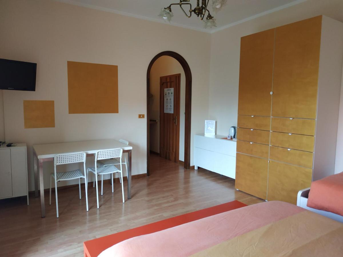 B&B Villa Filotea & Apartment Desenzano del Garda Exterior foto
