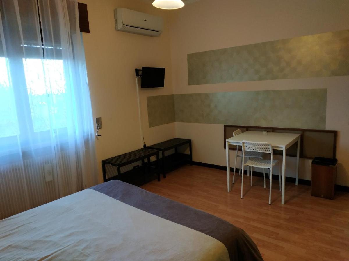 B&B Villa Filotea & Apartment Desenzano del Garda Exterior foto