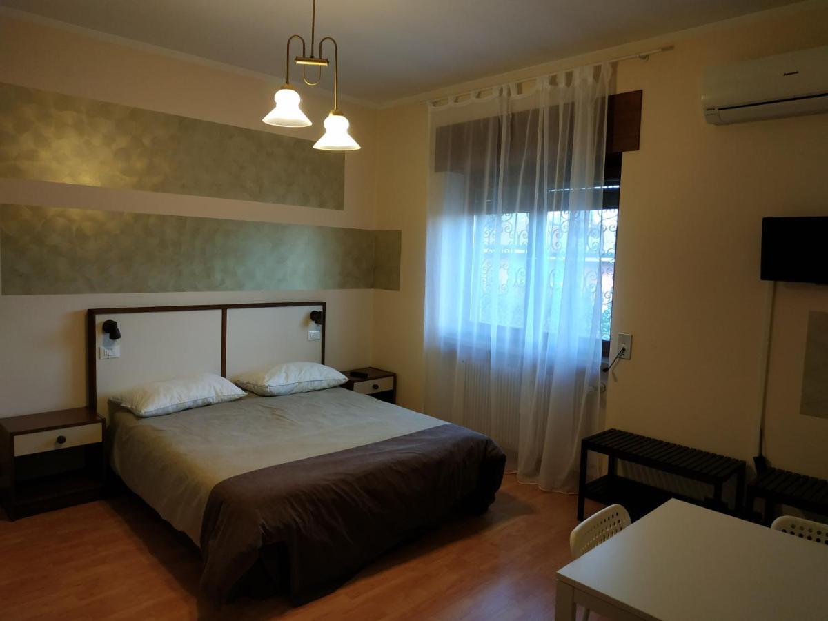 B&B Villa Filotea & Apartment Desenzano del Garda Exterior foto