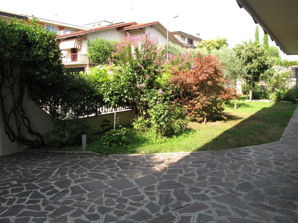 B&B Villa Filotea & Apartment Desenzano del Garda Exterior foto